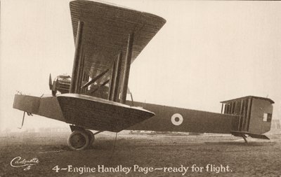 4-motors Handley Page-fly, klar for flytur (s/hvitt-bilde) av English Photographer