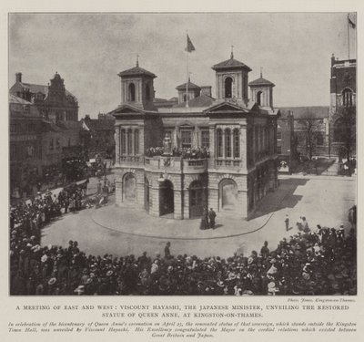 Et møte mellom øst og vest, Viscount Hayashi, den japanske ministeren, avduket den restaurerte statuen av dronning Anne, i Kingston-on-Thames, 3. mai 1902 av English Photographer
