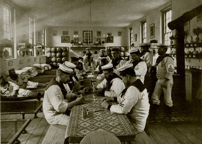 Et rom i Naval Barracks, Whale Island, Portsmouth (s/hv-bilde) av English Photographer