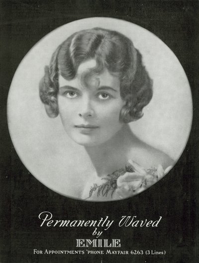 Annonse for Permanently Waved av Emile, Mayfair, London (s/hv-bilde) av English Photographer
