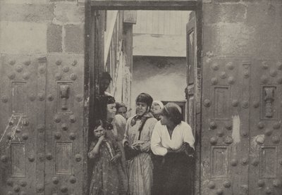 Gamle steindører, Tiberias, En by ved Galileasjøen, i nærheten av hvilken vår Frelser? av English Photographer