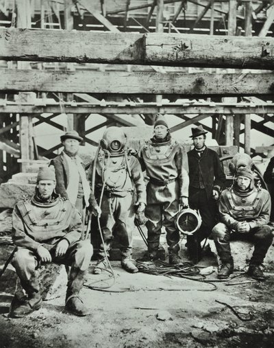 Blackfriars Bridge: bygningsarbeidere poserer med utstyr, 1869 av English Photographer