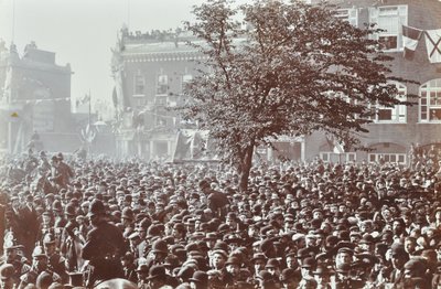 Blackwall Tunnel: folkemengder ved den seremonielle åpningen, 1897 av English Photographer