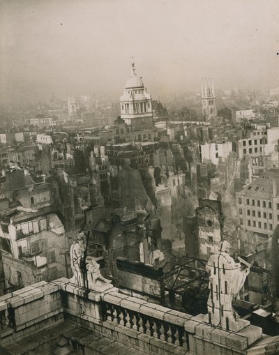 Bombeskadebilde fra toppen av St Pauls Cathedral av English Photographer