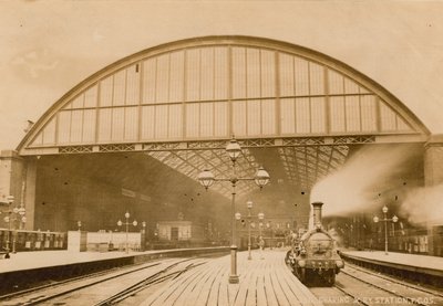 Charing Cross Station, London; fotografi, 1874 av English Photographer