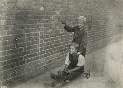 Barnefattigdom, London av English Photographer
