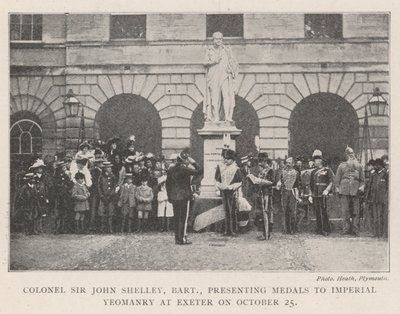 Oberst Sir John Shelley, Baronet, overrakte medaljer til Imperial Yeomanry i Exeter 25. oktober av English Photographer