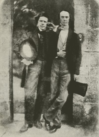 David Octavius Hill (til venstre) og WB Johnstone, direktør for Scotish National Gallery (s/hv-bilde) av English Photographer