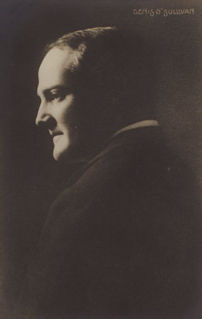 Denis OSullivan , irsk operasanger av English Photographer