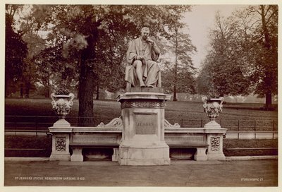 Dr Jenners-statuen i Kensington Gardens av English Photographer