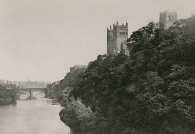 Durham Cathedral, fra Prebend Bridge av English Photographer