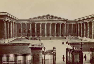 Forfra av British Museum av English Photographer
