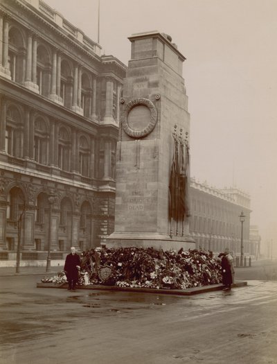 Generell utsikt over Cenotaph i Whitehall av English Photographer