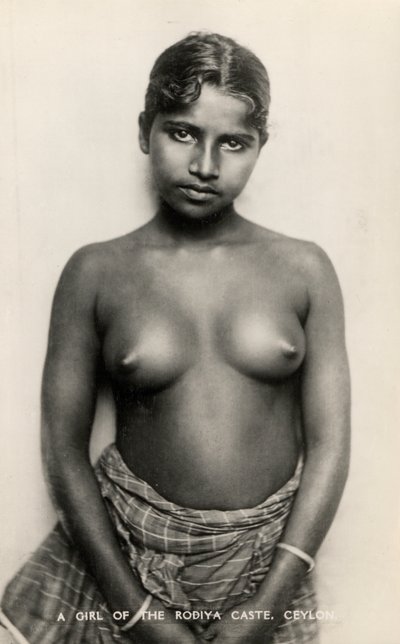 Jente fra Rodiya-kasten på Sri Lanka (s/hvitt-bilde) av English Photographer