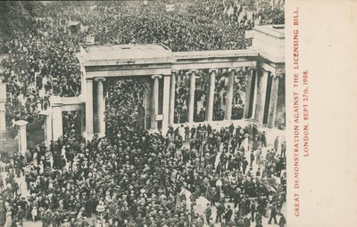 Stor demonstrasjon mot Licensing Bill, London, 27. september 1908 av English Photographer