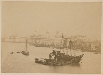 Greenwich Hospital, fra Themsen av English Photographer