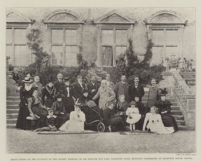 Gruppe tatt i anledning gullbryllupet til Sir Spencer og Lady Ponsonby-Fane, nylig feiret i Brympton House, Yeovil av English Photographer