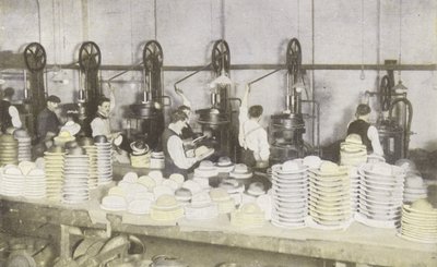 Hat-shaping (s/hvitt bilde) av English Photographer