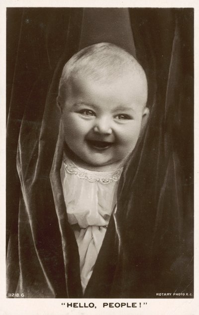 Hei folkens! Barn som smiler av English Photographer