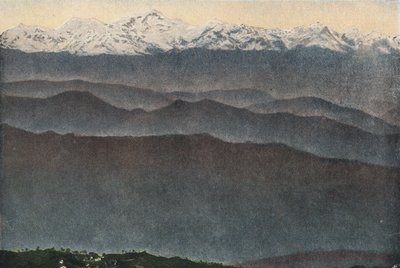Himalaya-fjellene (farget bilde) av English Photographer