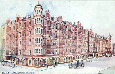 Hotel York, Berners Street, W1 av English Photographer