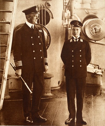 Kong Edward VIII som Midshipman i H.M.S. Hindustan, 1910 av English Photographer