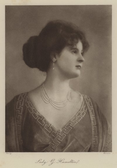 Lady G Hamilton (s/h-bilde) av English Photographer