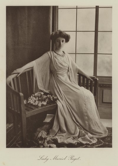 Lady Muriel Paget (s/h-bilde) av English Photographer