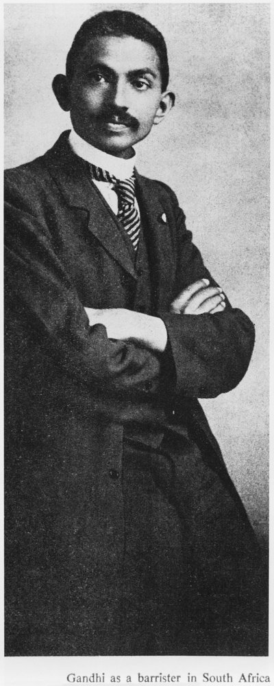 Mahatma Gandhi (1869-1948) som advokatfullmektig i Sør-Afrika, ca. 1900 av English Photographer