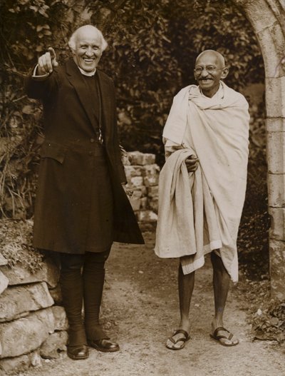 Mahatma Gandhi, indisk leder for bevegelsen for uavhengighet fra britisk styre (s/hvitt-bilde) av English Photographer