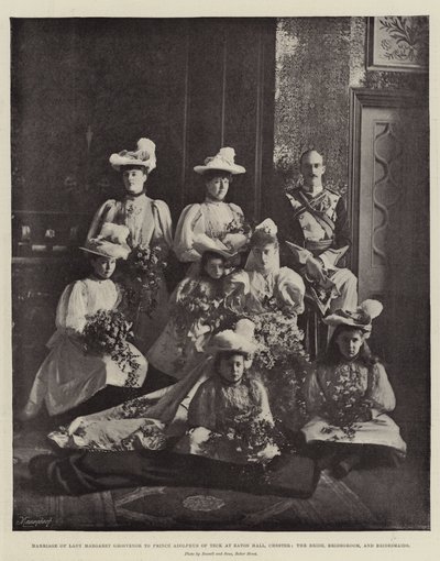 Ekteskap av Lady Margaret Grosvenor med prins Adolphus av Teck i Eaton Hall, Chester, bruden, brudgommen og brudepikene av English Photographer