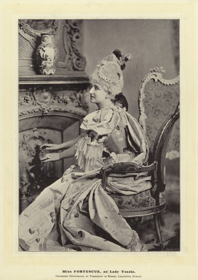 Miss Fortescue, som Lady Teazle av English Photographer