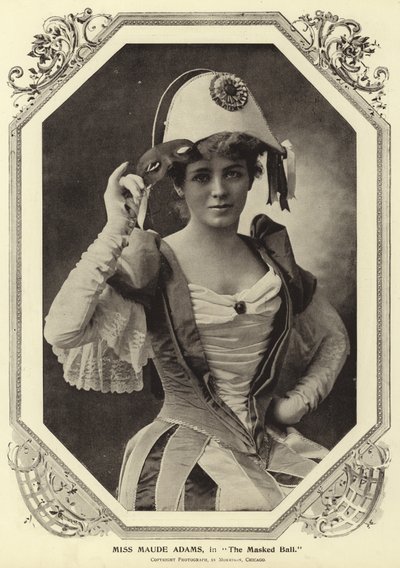 Frøken Maude Adams, i The Masked Ball av English Photographer