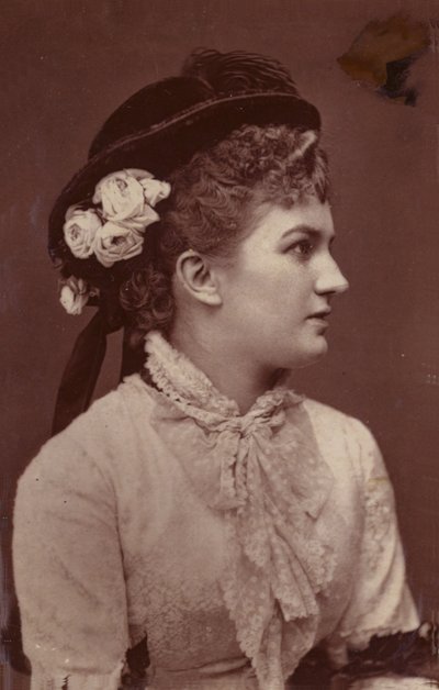Nelly Brombley av English Photographer