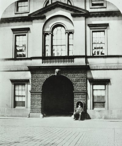 Northumberland House, Charing Cross, Westminster LB: gårdsplass, 1880 av English Photographer