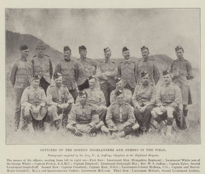 Offiserer for Gordon Highlanders og andre i felten av English Photographer