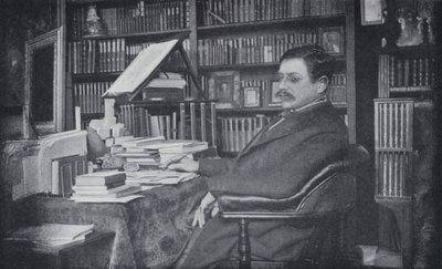 Paul Bourget i sin studie (s/hv-bilde) av English Photographer