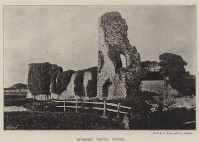 Pevensey Castle, Sussex av English Photographer