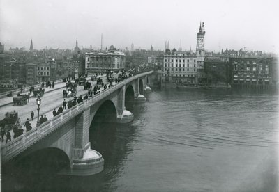 Bilde av London Bridge av English Photographer