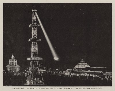 Fotografering om natten, utsikt over det elektriske tårnet på California-utstillingen av English Photographer