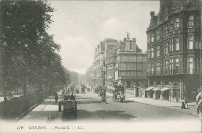 Piccadilly, London av English Photographer
