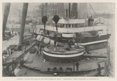 Plassering av en 67-tonns pistol (13,5) i fortårnet til HMS Trafalgar, Port Guard-Ship i Portsmouth av English Photographer