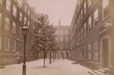 Postkort med pumpebane i Middle Temple av English Photographer