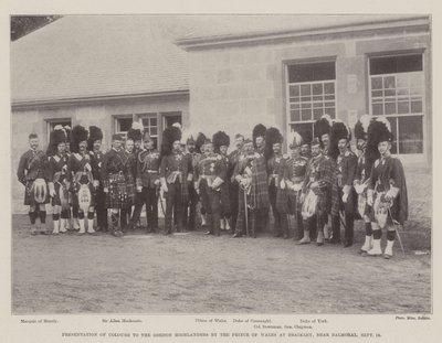 Presentasjon av farger til Gordon Highlanders av Prince of Wales på Braikley, nær Balmoral, 18. september av English Photographer
