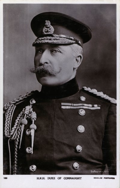 Prins Arthur, hertugen av Connaught, tredje sønn av dronning Victoria og prins Albert (s/hv-bilde) av English Photographer