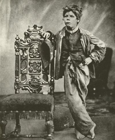 Ragged skolegutt i 1860 (s/hvitt-bilde) av English Photographer
