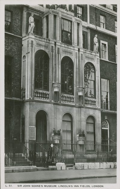 Sir John Soanes Museum, Lincolns Inn Fields, London av English Photographer