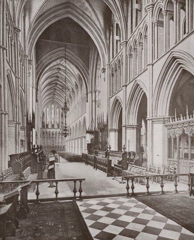 Southwark Cathedral, koret og Nave, med utsikt mot vest av English Photographer