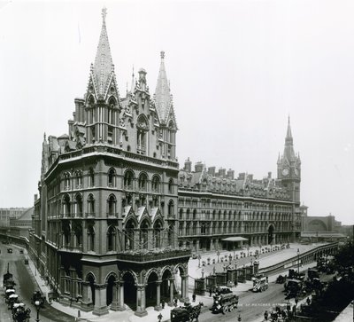 St Pancras jernbanestasjon; fotografi fra april 1899 av English Photographer