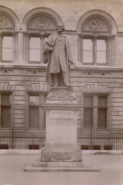 Statue av Henry Irving av English Photographer